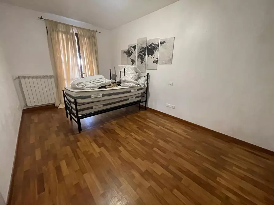 Immagine 13 di Porzione di casa in vendita  a Ortonovo