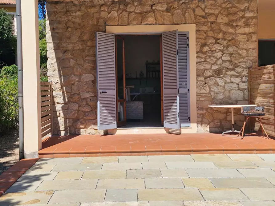 Immagine 2 di Appartamento in vendita  a Rio