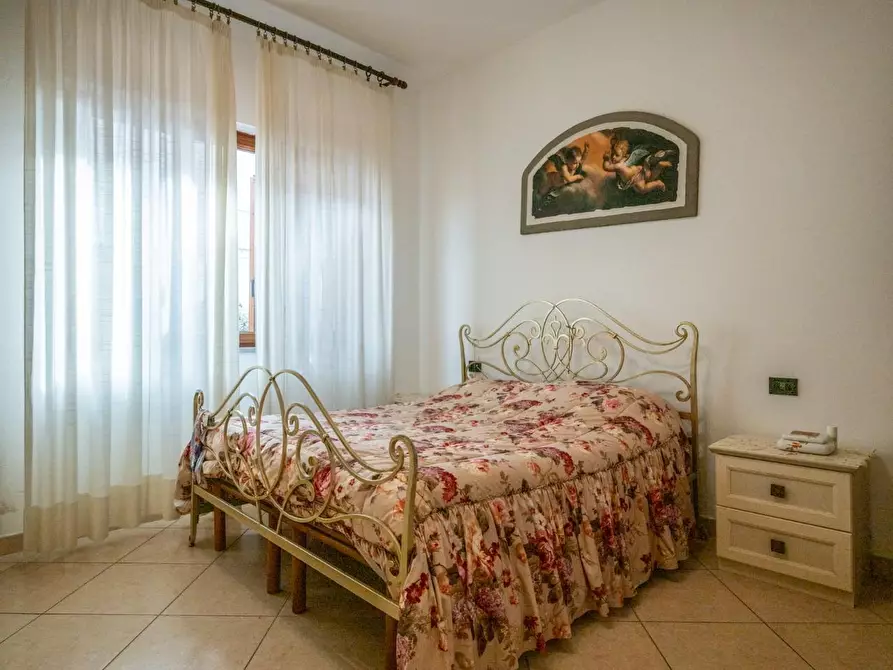 Immagine 20 di Villa in vendita  a Cascina