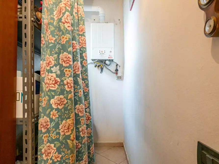 Immagine 13 di Villa in vendita  a Cascina