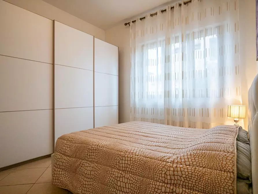 Immagine 16 di Villa in vendita  a Cascina