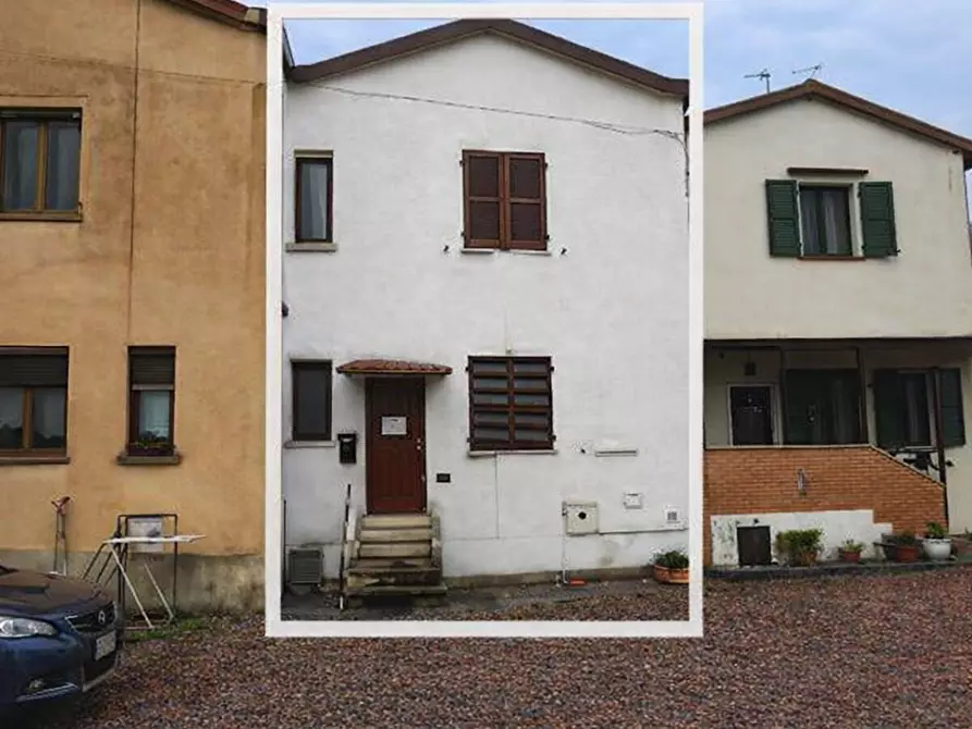 Immagine 1 di Villa in vendita  a Santa Cristina E Bissone