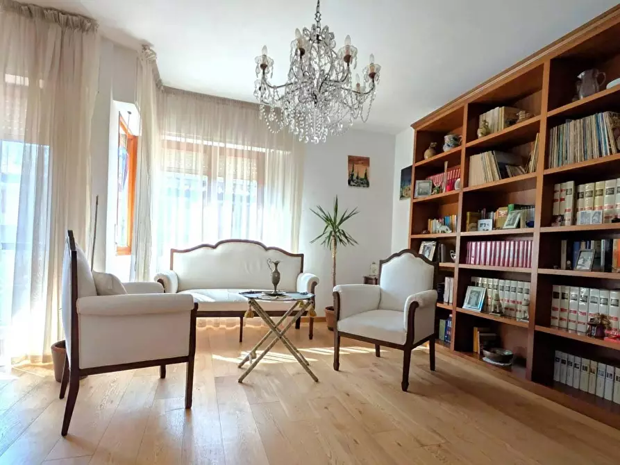 Immagine 6 di Appartamento in vendita  a Pontedera