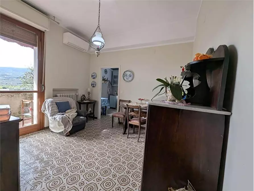 Immagine 3 di Appartamento in vendita  a Pistoia