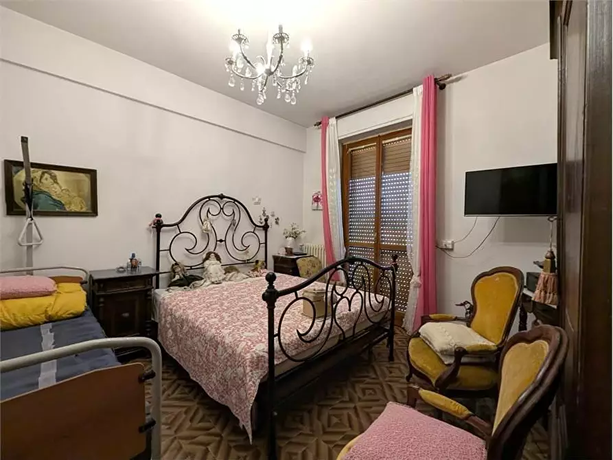 Immagine 5 di Appartamento in vendita  a Pistoia