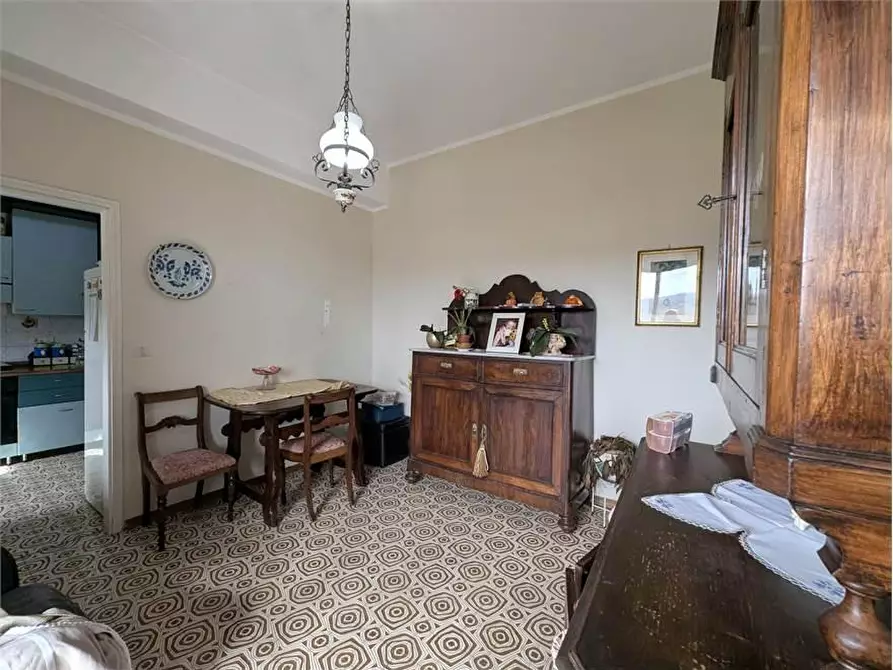 Immagine 4 di Appartamento in vendita  a Pistoia