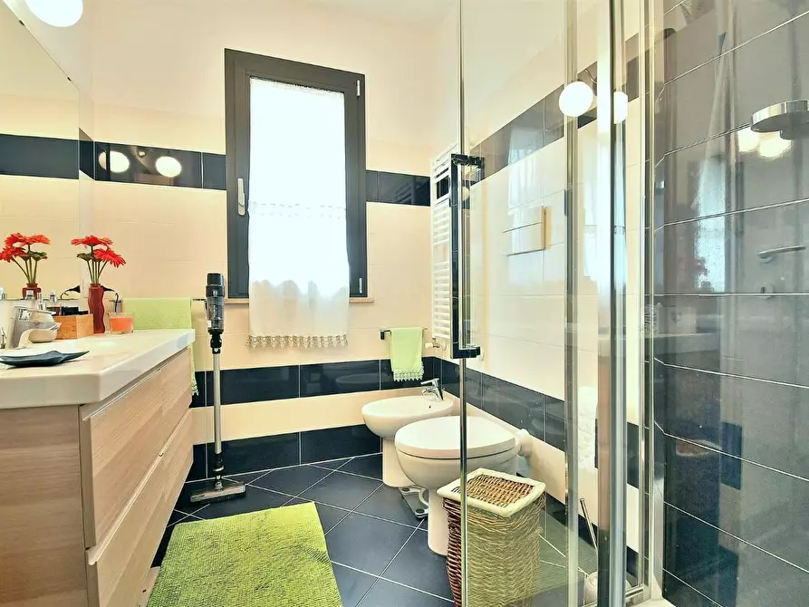 Immagine 9 di Appartamento in vendita  a Siena