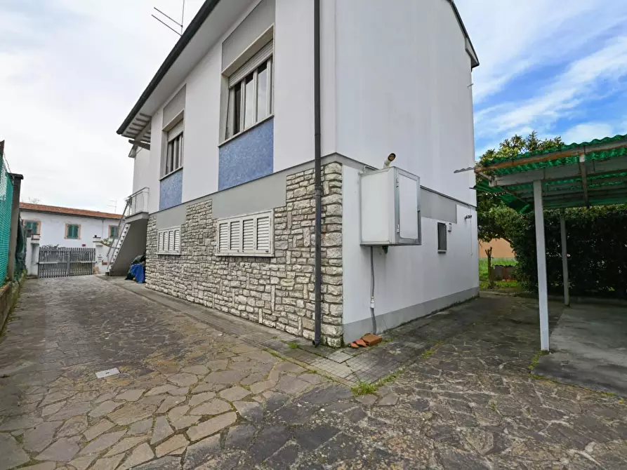 Immagine 35 di Casa indipendente in vendita  a Pisa