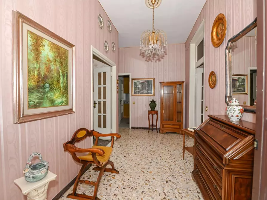 Immagine 9 di Casa indipendente in vendita  a Pisa