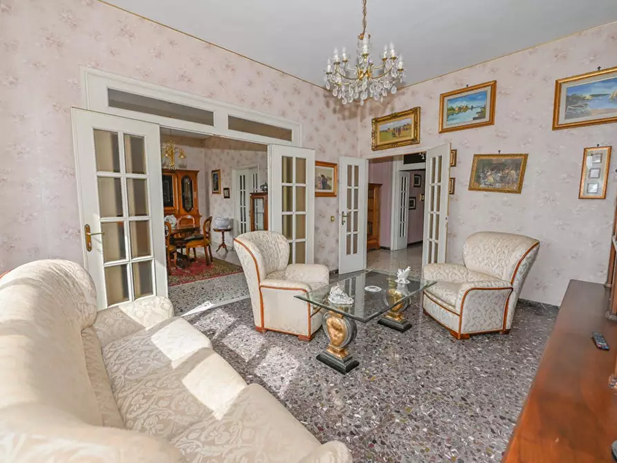 Immagine 1 di Casa indipendente in vendita  a Pisa