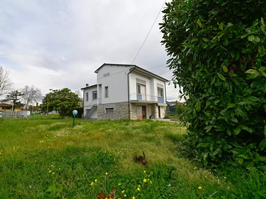 Immagine 30 di Casa indipendente in vendita  a Pisa