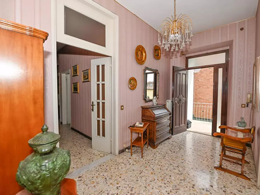 Immagine 10 di Casa indipendente in vendita  a Pisa