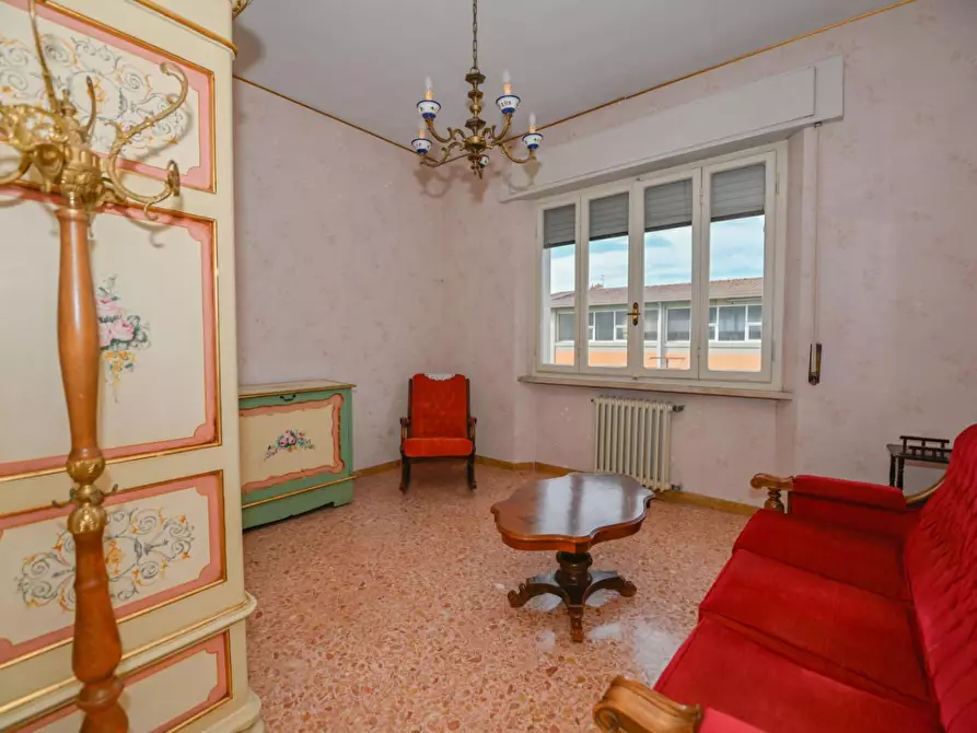 Immagine 25 di Casa indipendente in vendita  a Pisa