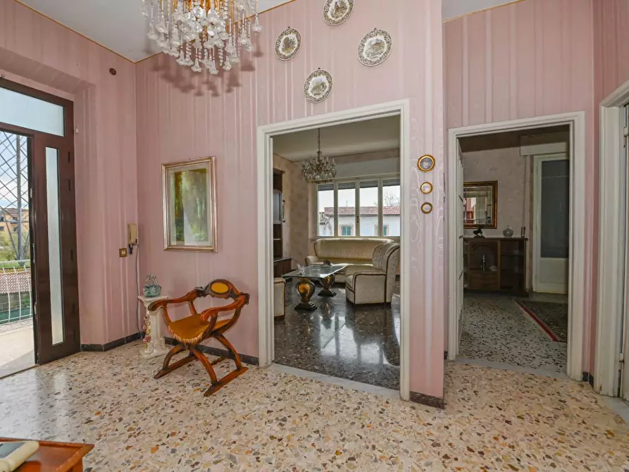 Immagine 11 di Casa indipendente in vendita  a Pisa