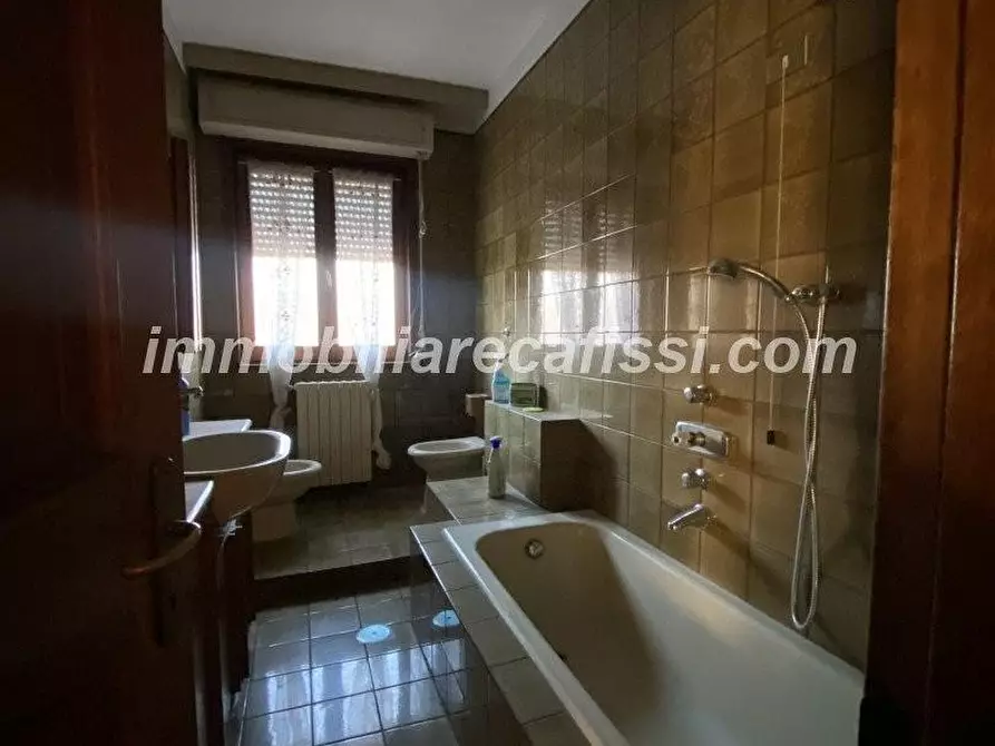 Immagine 18 di Palazzo in vendita  a Prato