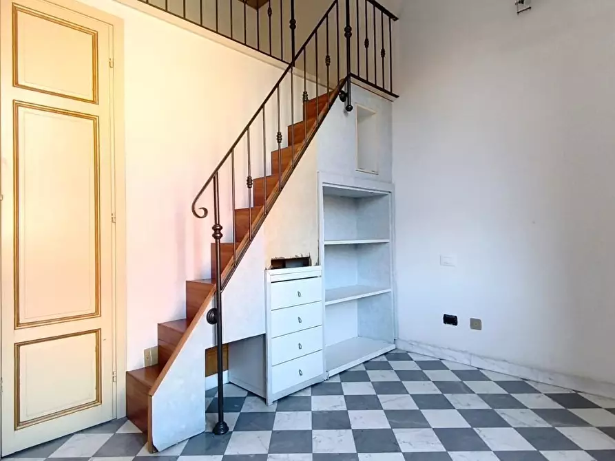 Immagine 16 di Appartamento in vendita  a Carrara