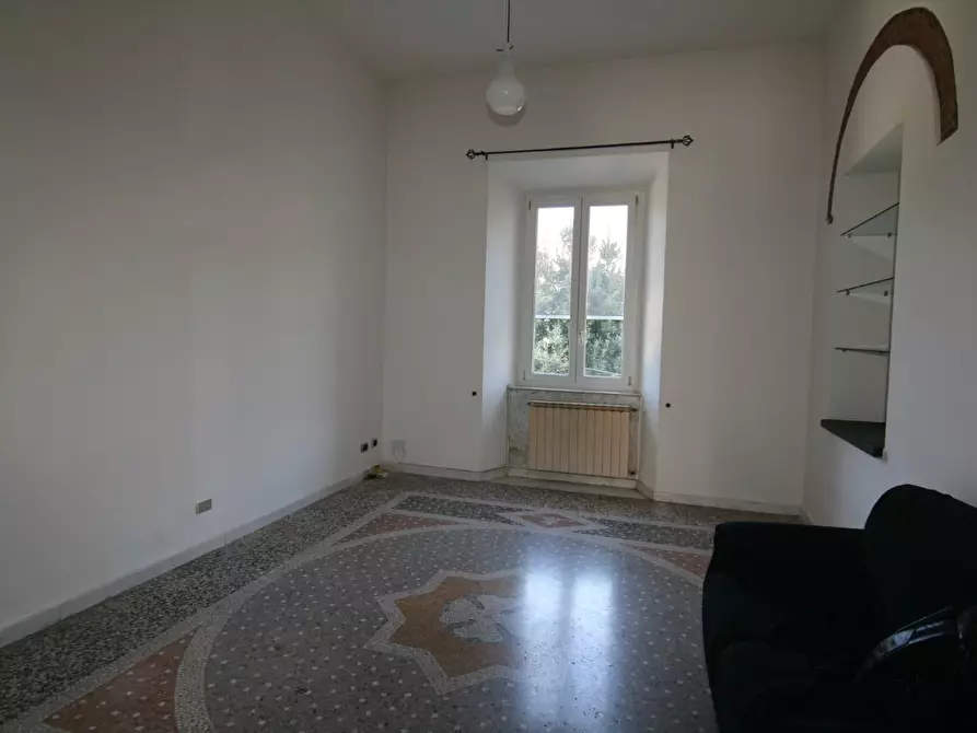 Immagine 22 di Appartamento in vendita  a Carrara