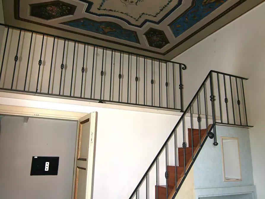 Immagine 1 di Appartamento in vendita  a Carrara