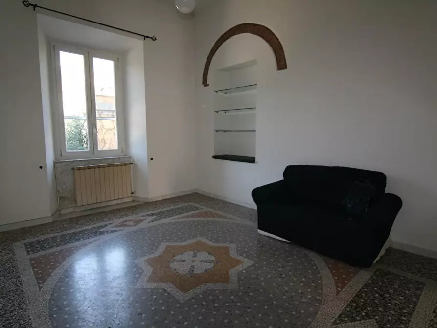 Immagine 5 di Appartamento in vendita  a Carrara