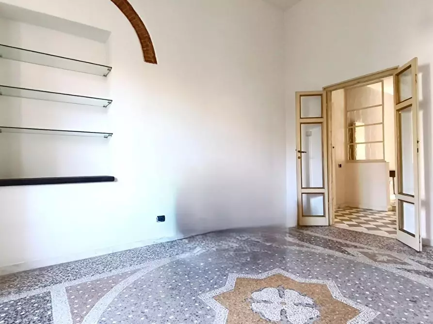 Immagine 13 di Appartamento in vendita  a Carrara