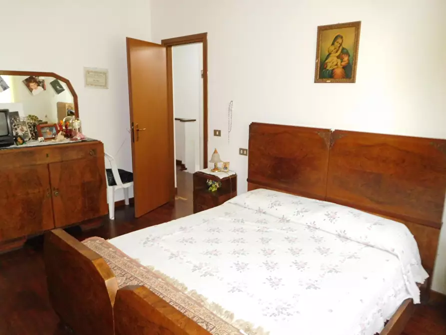 Immagine 11 di Villetta a schiera in vendita  a Calci