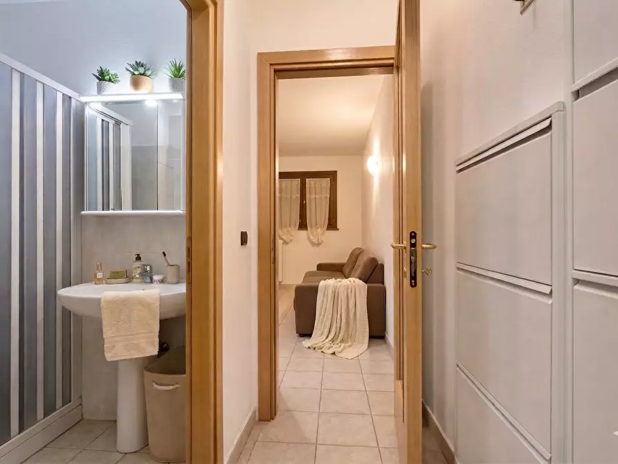 Immagine 6 di Appartamento in vendita  a Rosignano Marittimo