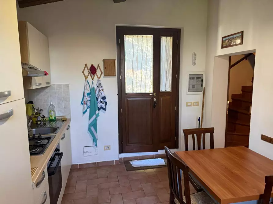 Immagine 3 di Deposito in vendita  a Gaiole In Chianti