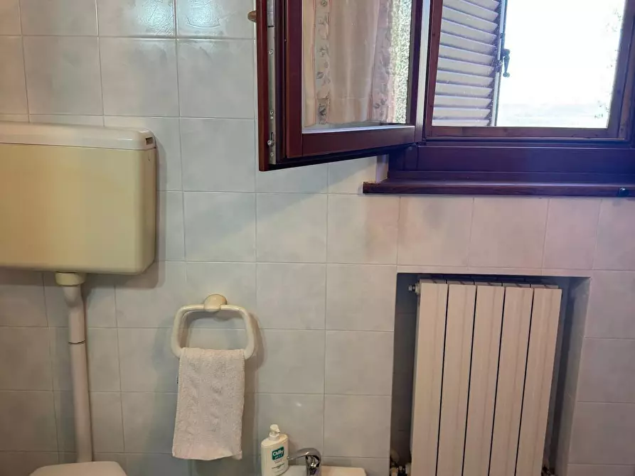 Immagine 11 di Deposito in vendita  a Gaiole In Chianti