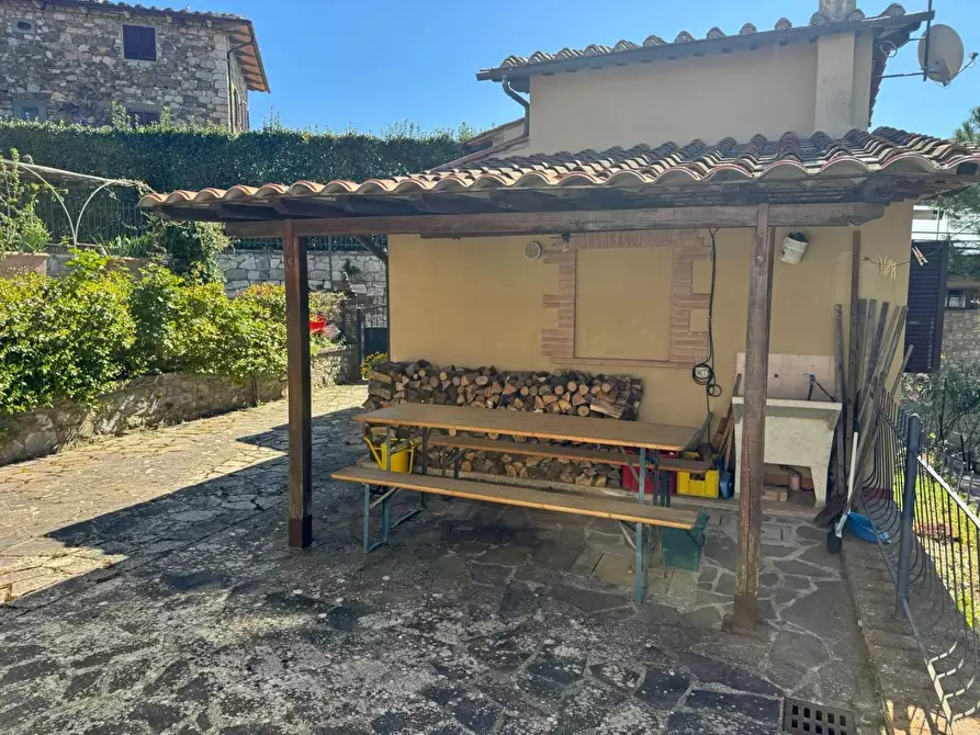 Immagine 19 di Deposito in vendita  a Gaiole In Chianti