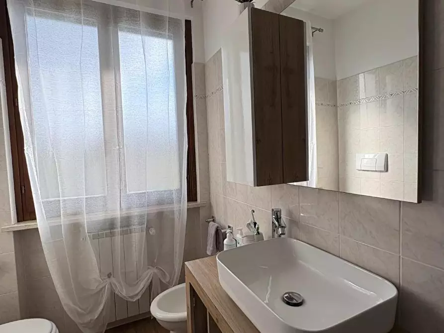 Immagine 10 di Appartamento in vendita  a Vecchiano