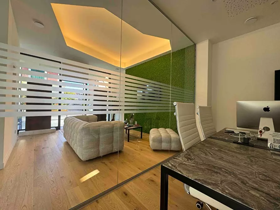 Immagine 20 di Villa in vendita  a Pietrasanta