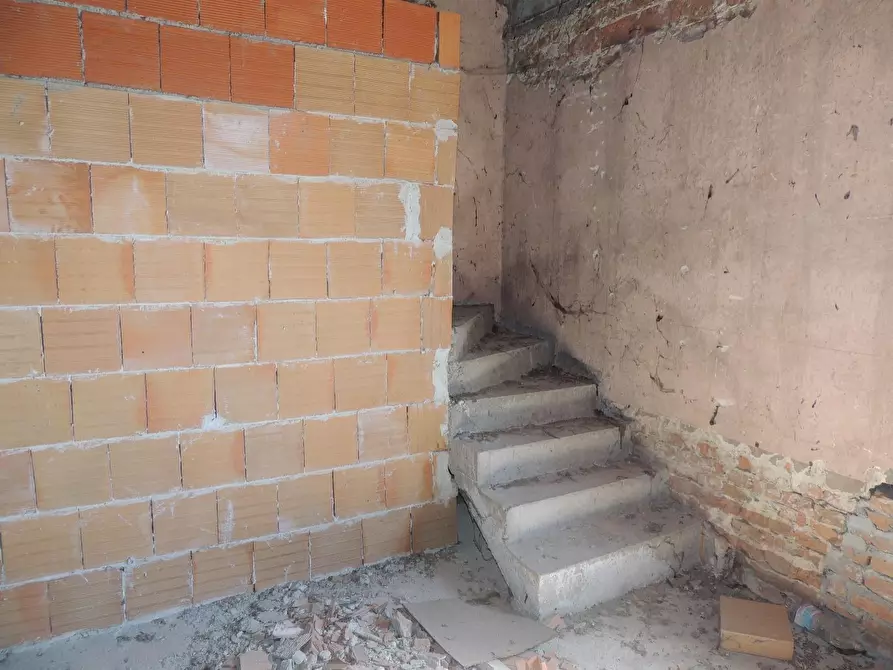 Immagine 17 di Rustico / casale in vendita  a Pieve Albignola