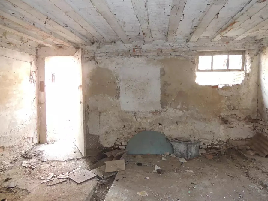 Immagine 22 di Rustico / casale in vendita  a Pieve Albignola