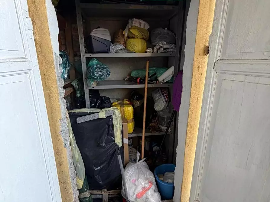 Immagine 12 di Appartamento in vendita  a Carrara