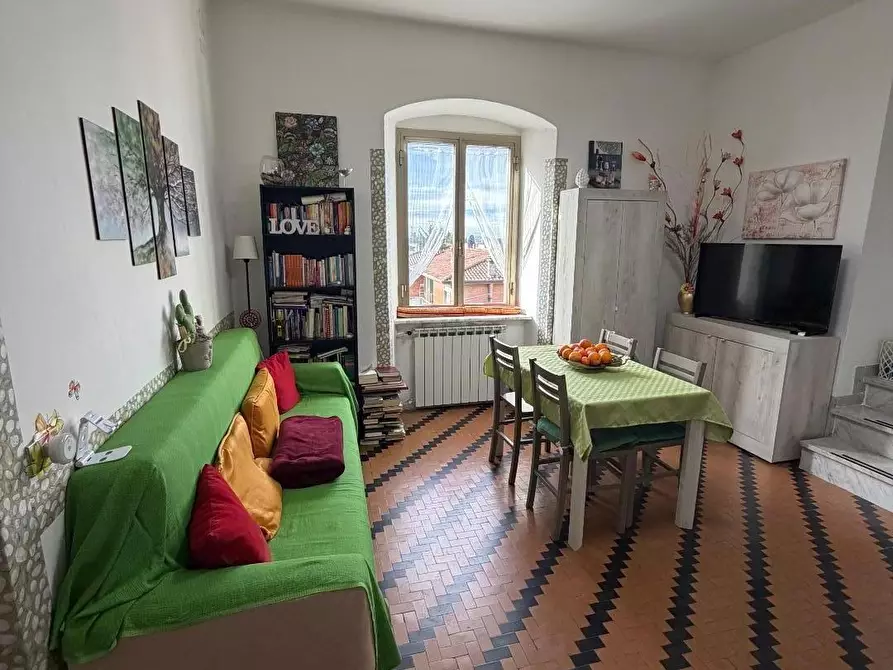 Immagine 3 di Appartamento in vendita  a Carrara