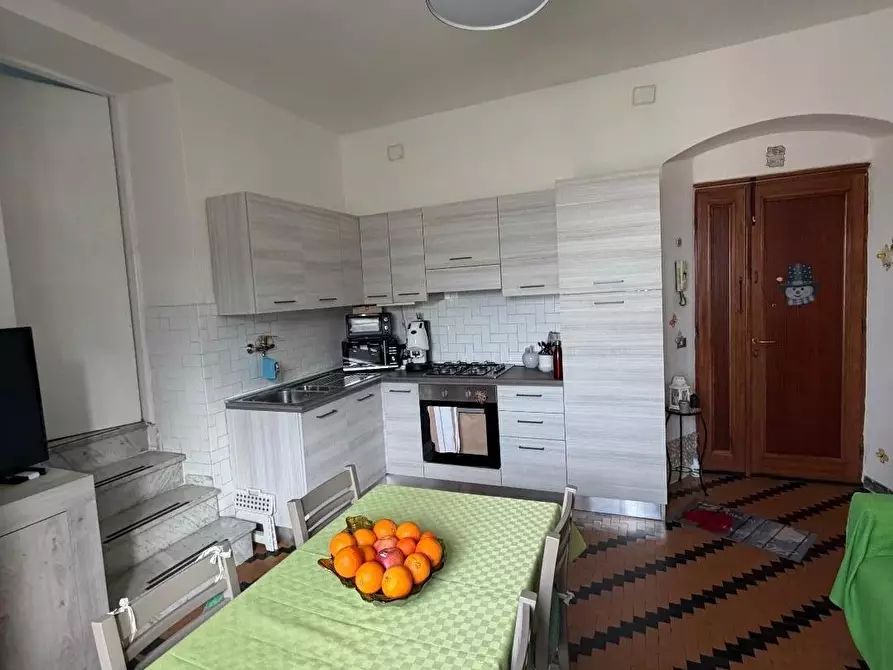 Immagine 4 di Appartamento in vendita  a Carrara