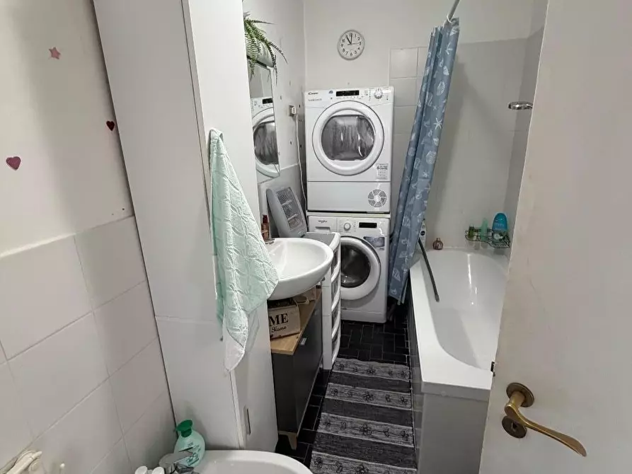 Immagine 8 di Appartamento in vendita  a Carrara