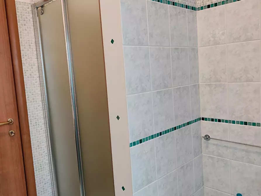 Immagine 3 di Appartamento in affitto  a Livorno