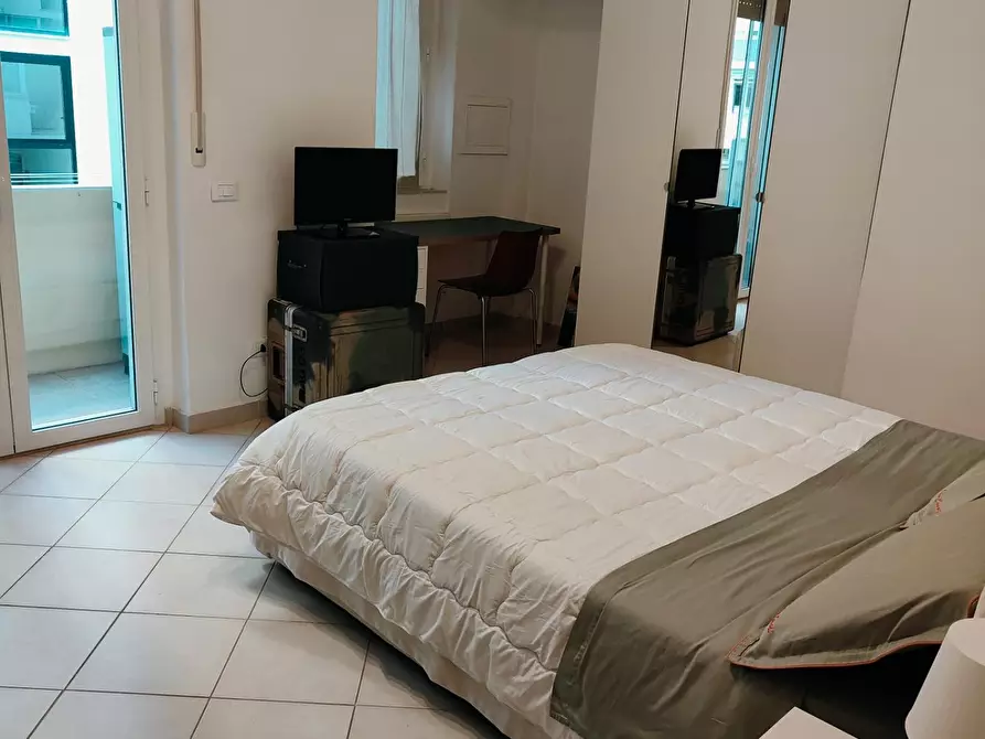 Immagine 2 di Appartamento in affitto  a Livorno