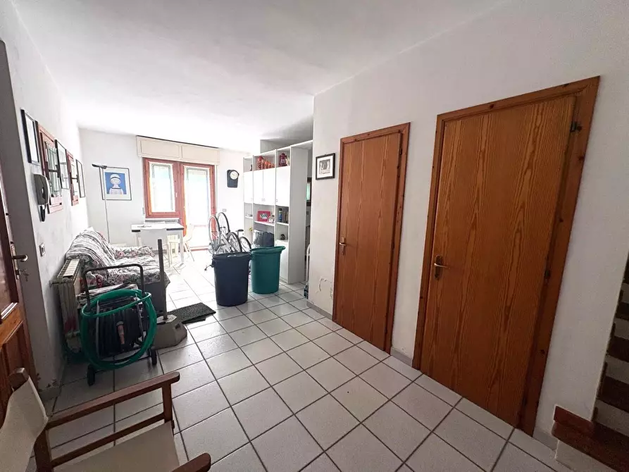 Immagine 6 di Villetta a schiera in vendita  a Massa