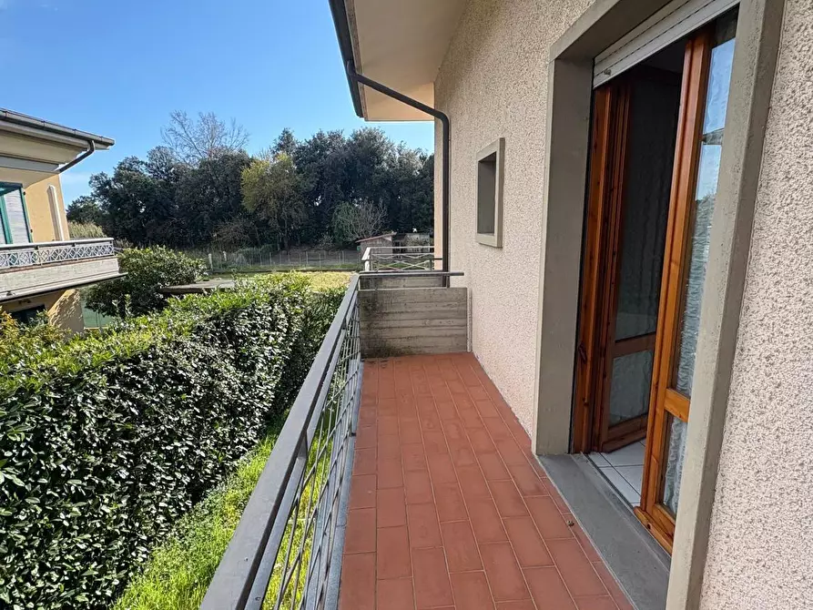 Immagine 20 di Villetta a schiera in vendita  a Massa