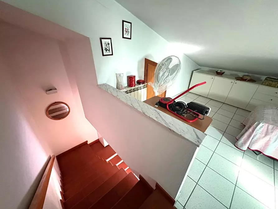 Immagine 26 di Villetta a schiera in vendita  a Massa