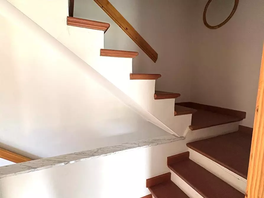 Immagine 21 di Villetta a schiera in vendita  a Massa