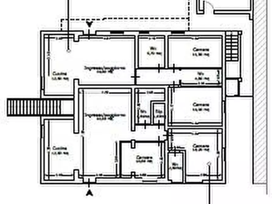 Immagine 1 di Casa quadrifamiliare in vendita  a Carrara