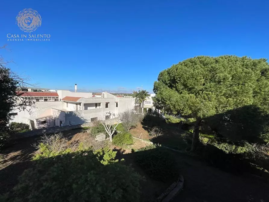 Immagine 29 di Villa in vendita  a Castrignano Del Capo