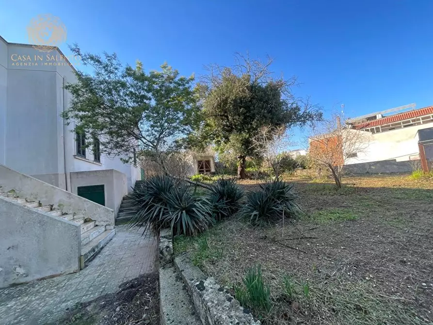 Immagine 36 di Villa in vendita  a Castrignano Del Capo