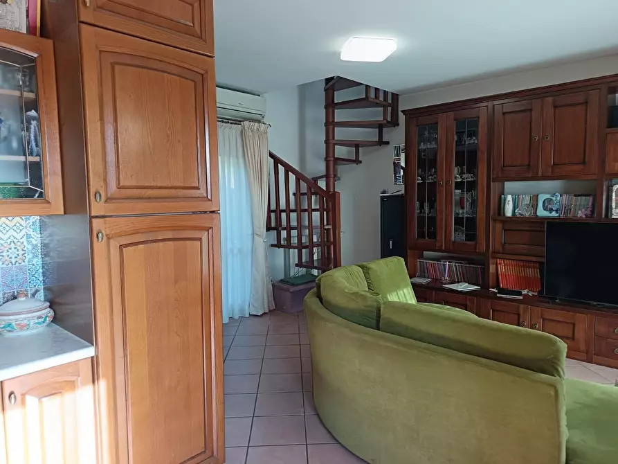 Immagine 13 di Villa in vendita  a Livorno