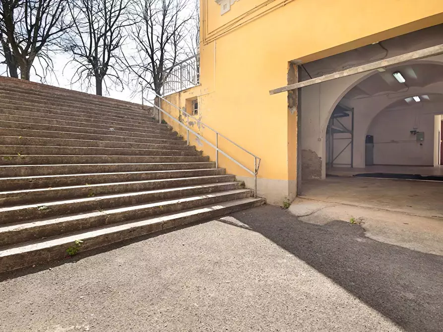 Immagine 13 di Magazzino in vendita  a Santa Croce Sull'arno