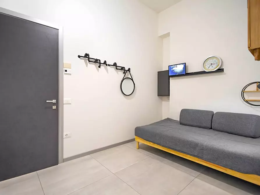 Immagine 15 di Magazzino in vendita  a Santa Croce Sull'arno