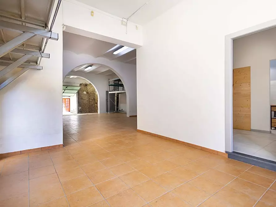 Immagine 6 di Magazzino in vendita  a Santa Croce Sull'arno